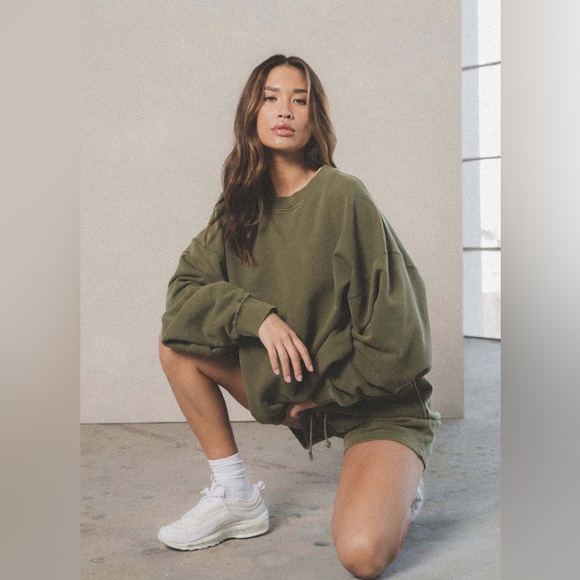 Elwood Core Vintage Pine Crewneck Sweatshirt - Picture 2 of 8